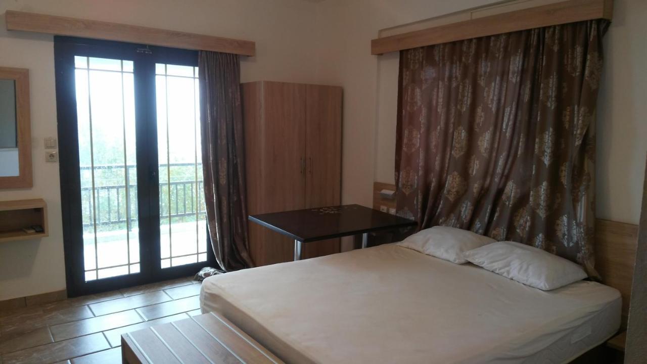 Psarou Apartments Paralía Skotínis Εξωτερικό φωτογραφία
