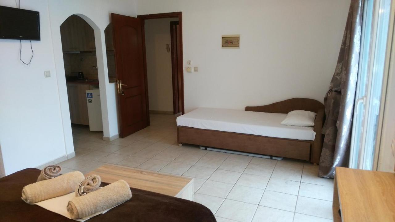 Psarou Apartments Paralía Skotínis Εξωτερικό φωτογραφία